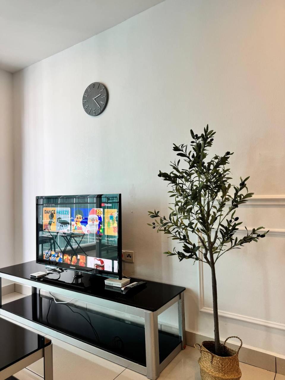 Ksl Cosy B15 Tv Box Johor Bahru